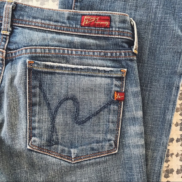 Citizens Of Humanity Denim - Citizens of Humanity 28 Short Ingrid Flare Jeans